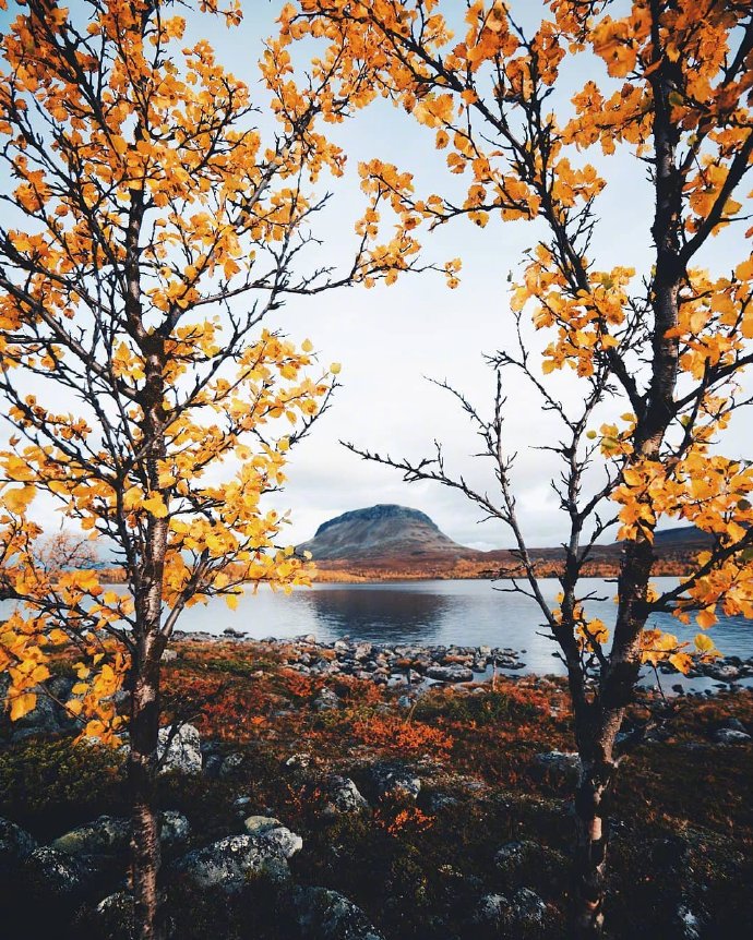 点击大图看下一张：一组芬兰的秋日美景图片