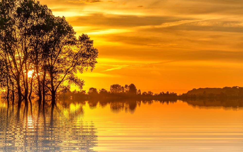 点击大图看下一张：大自然夕阳美景图片桌面壁纸