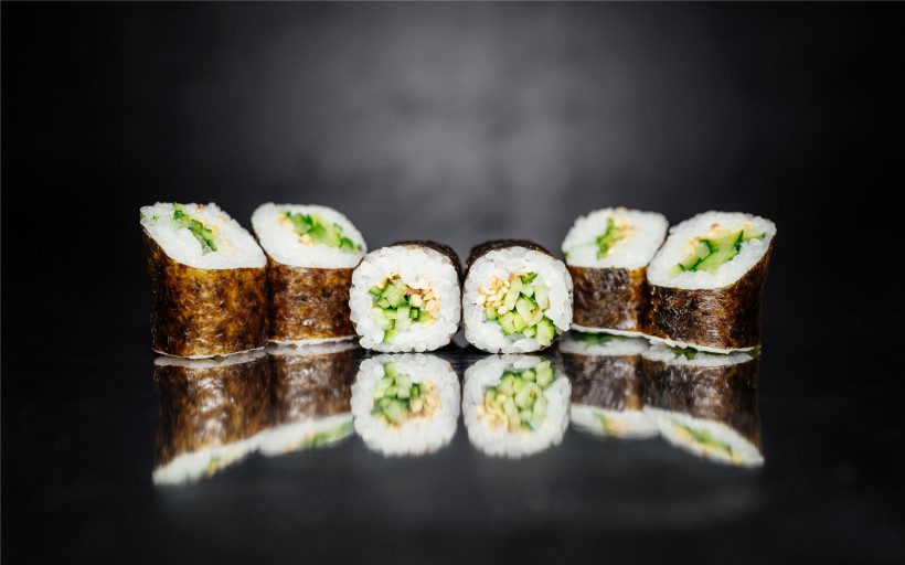 点击大图看下一张：精致好看的寿司图片
