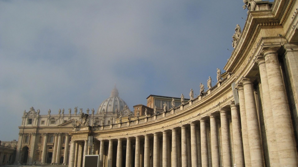 点击大图看下一张：梵蒂冈城市建筑风光桌面壁纸