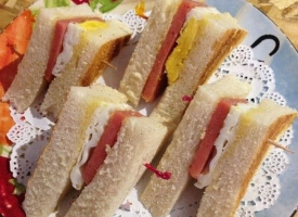 早餐面包三明治图片