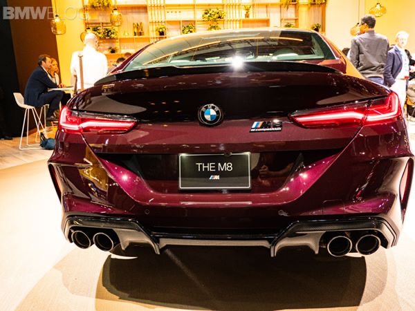 点击大图看下一张：实拍BMW M8 Gran Coupe图片