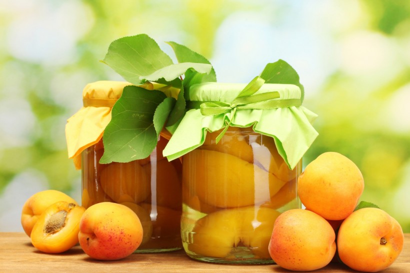 点击大图看下一张：一组汁多味甜的杏子图片欣赏