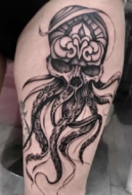 章鱼纹身素材：9款黑色的章鱼纹身图案作品