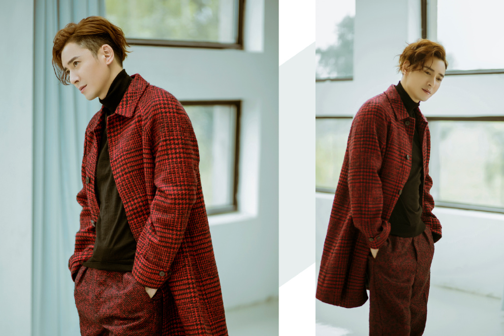 点击大图看下一张：韩栋红色格子外套帅气图片