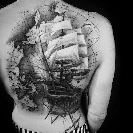点击大图看下一张：16款黑灰和school的帆船纹身图片