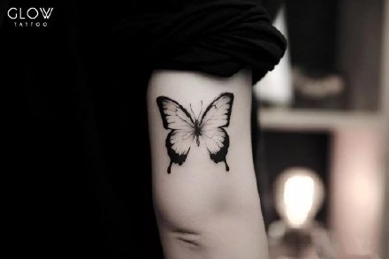 点击大图看下一张：蝴蝶刺青 18款好看的小蝴蝶纹身图片