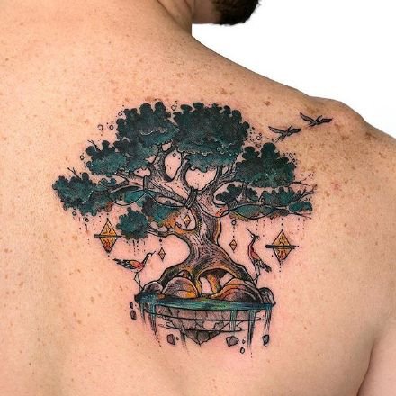 点击大图看下一张：彩色树纹身 唯美具有生命力的树纹身图案