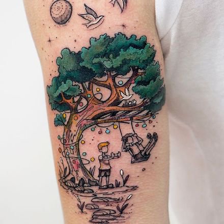 点击大图看下一张：彩色树纹身 唯美具有生命力的树纹身图案