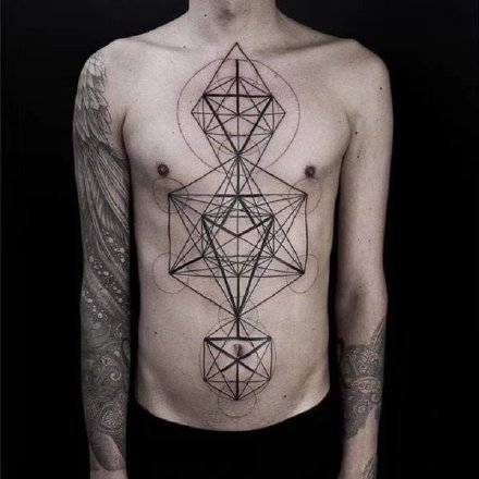 点击大图看下一张：几何主题的一组创意纹身刺青图片