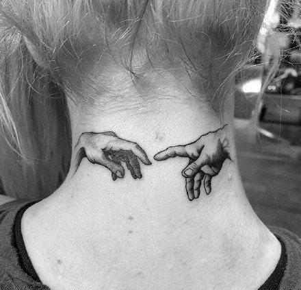 点击大图看下一张：女生脖子纹身 女孩子颈部的一组小清新纹身图片