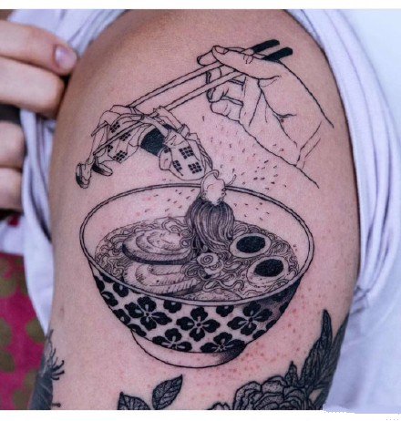 点击大图看下一张：碗纹身 日式暗黑拉面碗主题的一组纹身图片