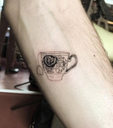 点击大图看下一张：小清新的9款咖啡杯等小杯子纹身图案