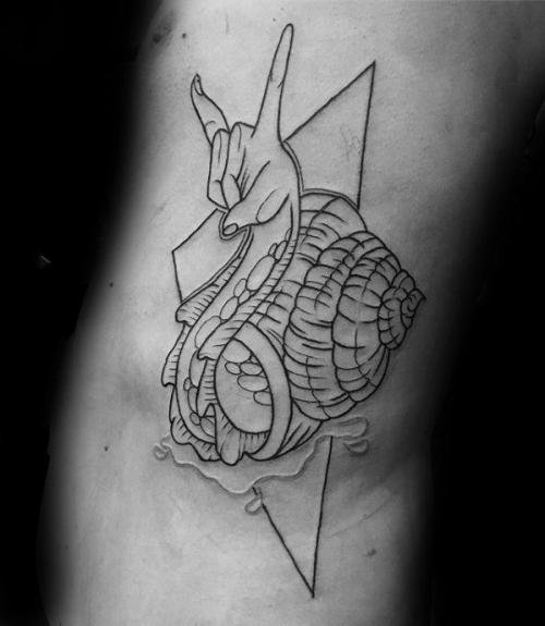 点击大图看下一张：蜗牛纹身 19款小动物蜗牛主题的纹身图案
