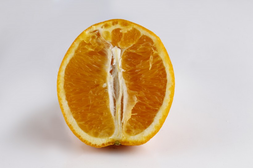 点击大图看下一张：切开的橙子高清真实图片欣赏