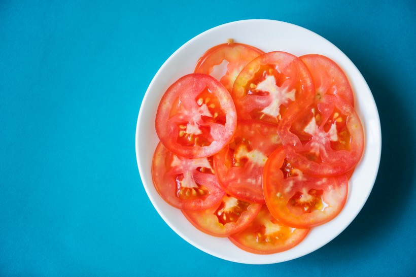 点击大图看下一张：红色的西红柿图片