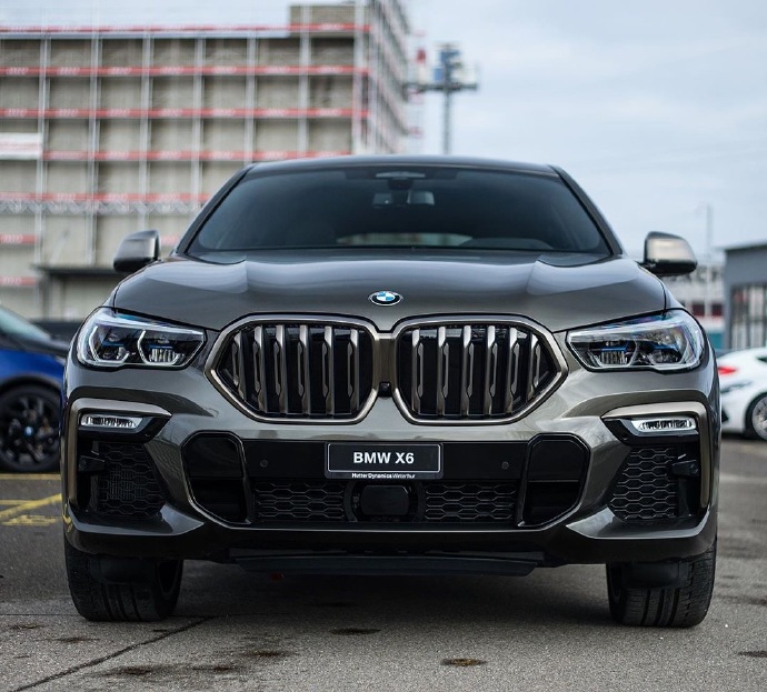 点击大图看下一张：全新BMW X6 M50d ​​​​图片欣赏