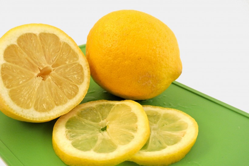 点击大图看下一张：一组清新可口的柠檬图片欣赏