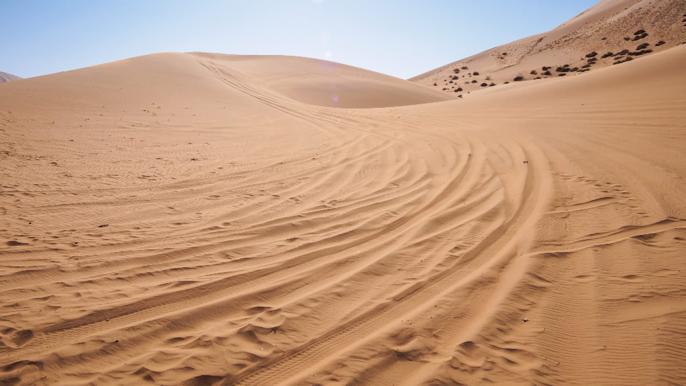 点击大图看下一张：内蒙古巴丹吉林沙漠图片