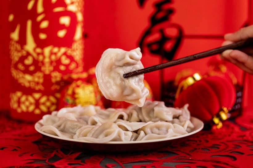 点击大图看下一张：年味十足的水饺图片