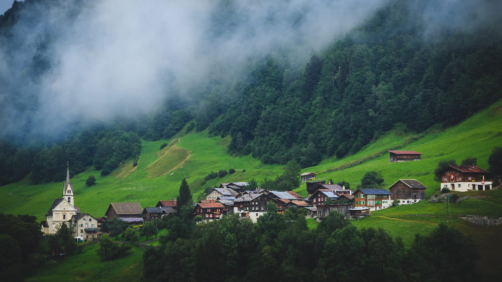 点击大图看下一张：瑞士风景壁纸图片