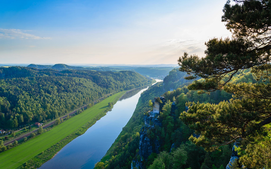 点击大图看下一张：山川河流自然风景壁纸图片