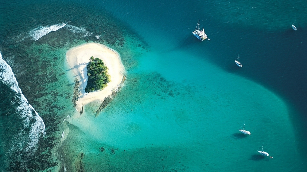 点击大图看下一张：唯美海岛自然风光图片桌面壁纸