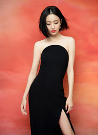 佟丽娅黑色抹胸裙性感写真图片