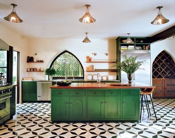 点击大图看下一张：淡绿色的清新厨房系列
