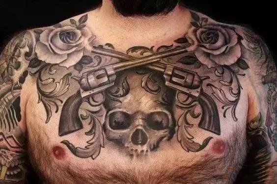 点击大图看下一张：男士大花胸 黑色霸气的9款男性花胸纹身作品图案