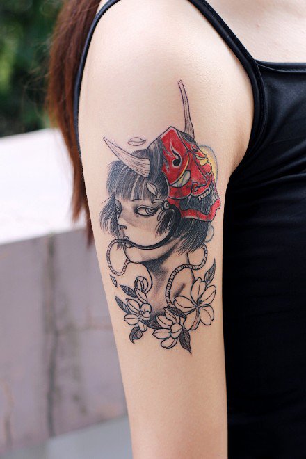 点击大图看下一张：舟山纹身 浙江舟山极鸟TATTOO的几款店内纹身作品