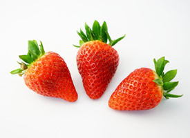 颜值高的大草莓图片欣赏