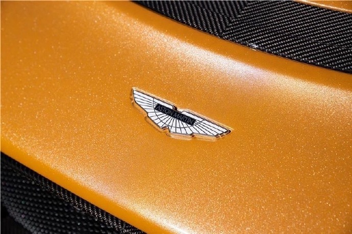 点击大图看下一张：2016 阿斯顿马丁 Vantage GT12 ​​​​