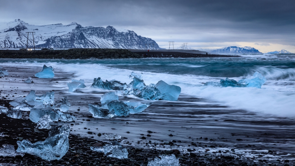 点击大图看下一张：冰岛瓦特纳冰川壁纸图片