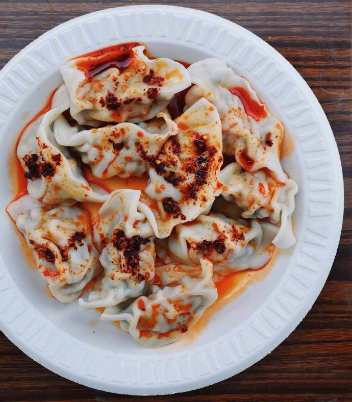 点击大图看下一张：浓香诱人的饺子图片