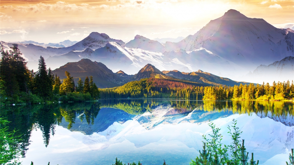 点击大图看下一张：绝美山湖泊风景高清桌面壁纸