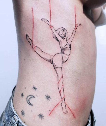 点击大图看下一张：跳舞纹身 14款舞蹈主题的纹身图案