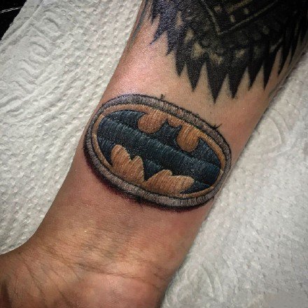 点击大图看下一张:刺绣纹身 18款彩色的创意刺绣主题的纹身图片