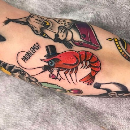 点击大图看下一张：龙虾主题的一组虾纹身作品图片