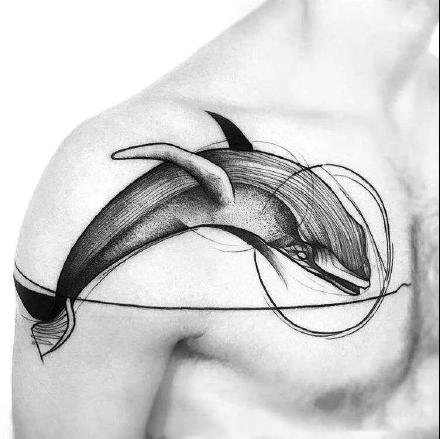 点击大图看下一张：黑鲸纹身 黑色的9款大鲸鱼纹身作品图案