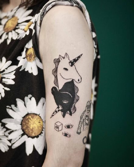 点击大图看下一张：独角兽刺青 可爱的一组独角兽纹身图片欣赏