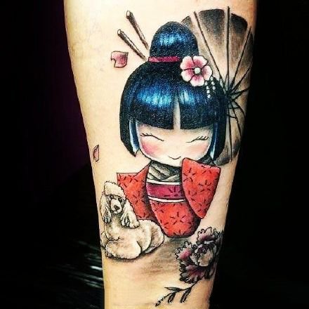 点击大图看下一张：和风浴衣小娃娃 灵性且可爱的和服小日式艺伎纹身图片