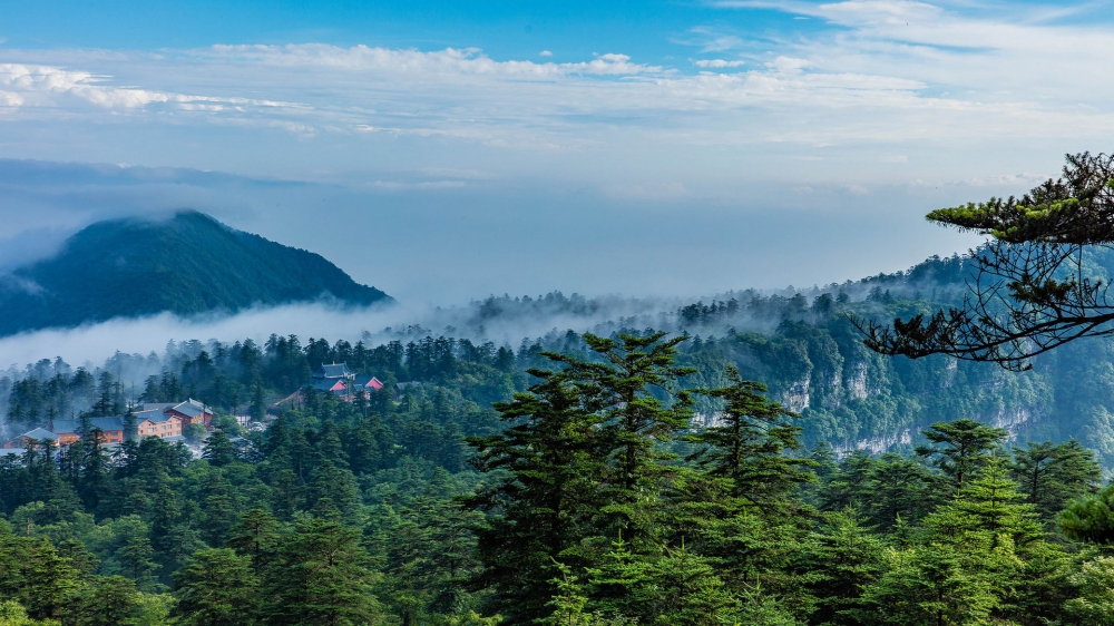 点击大图看下一张：四川峨眉山风景图片欣赏