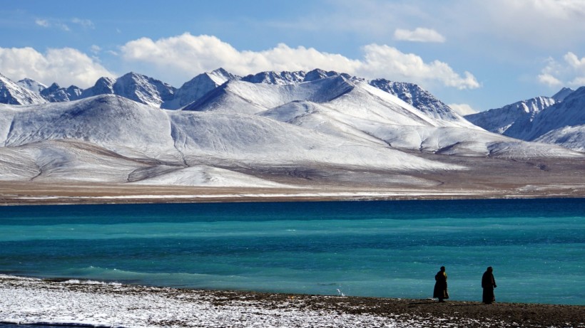 点击大图看下一张：神奇而美丽的西藏自然风景图片