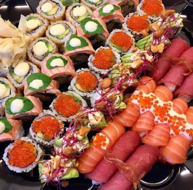 点击大图看下一张：色彩斑斓的寿司