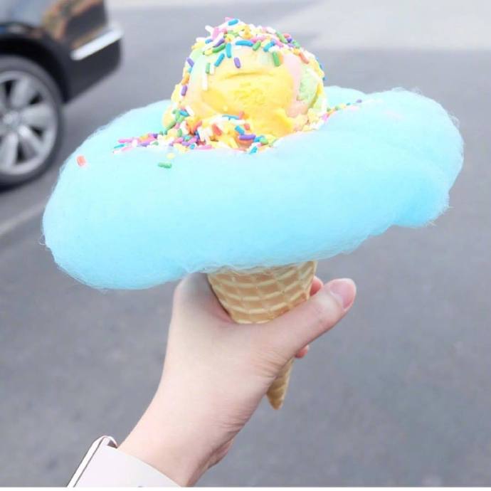 点击大图看下一张：精致可爱的棉花糖卷冰淇淋