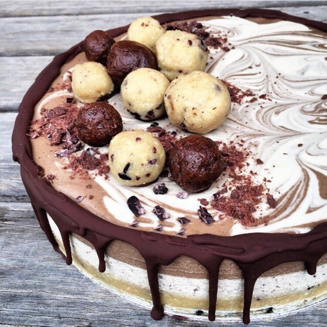 点击大图看下一张：一组巧克力芝士蛋糕图片