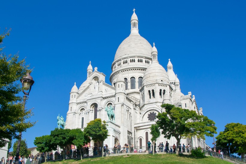 点击大图看下一张：宏伟的建筑巴黎圣母院图片