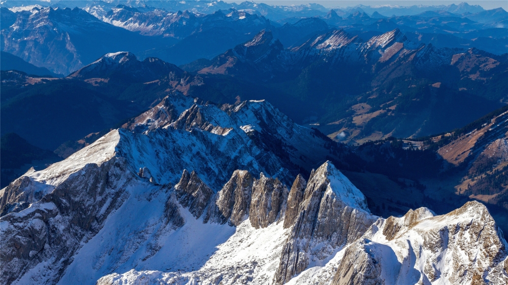 点击大图看下一张：瑞士策马特峰唯美高清桌面壁纸
