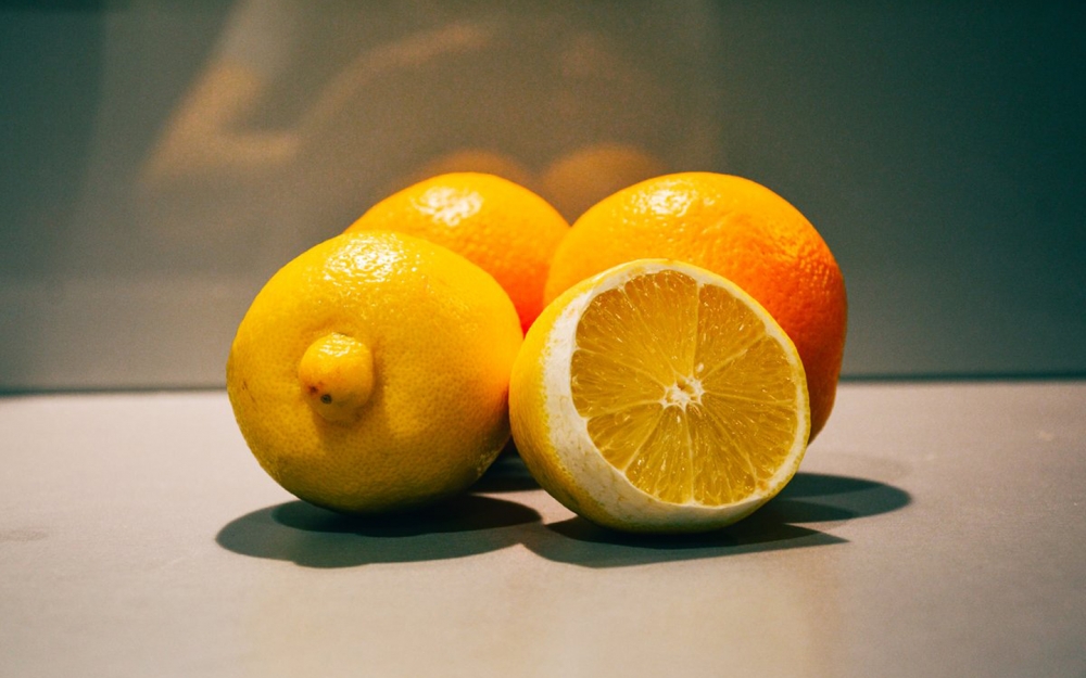 点击大图看下一张：清新唯美的柠檬图片